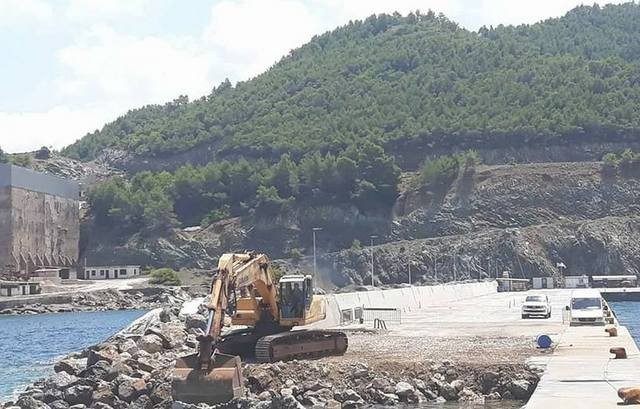 ΜΑΝΤΟΥΔΙ: Ολοκληρώθηκε η πρώτη φάση της αποκατάστασης των ζημιών στο λιμάνι