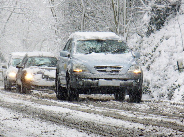 ΕΥΒΟΙΑ-ΚΑΚΟΚΑΙΡΙΑ: Μόνο με αλυσίδες στον Άγιο