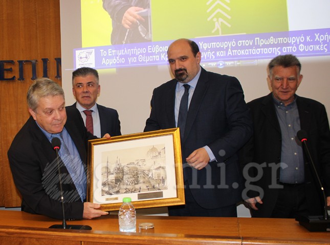 Επιμελητήριο Εύβοιας: Κέρασε βραβεία και ...μεζέδες ο Γιάννης Γεροντίτης (VIDEO)