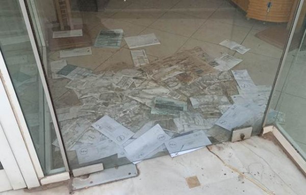 ΧΑΛΚΙΔΑ: Το λουκέτο έφερε ένα ...βουνό λογαριασμούς