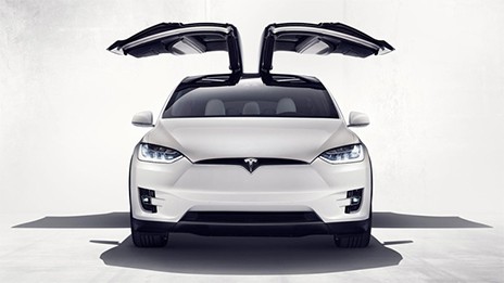 Ηλεκτρικό SUV από την Tesla