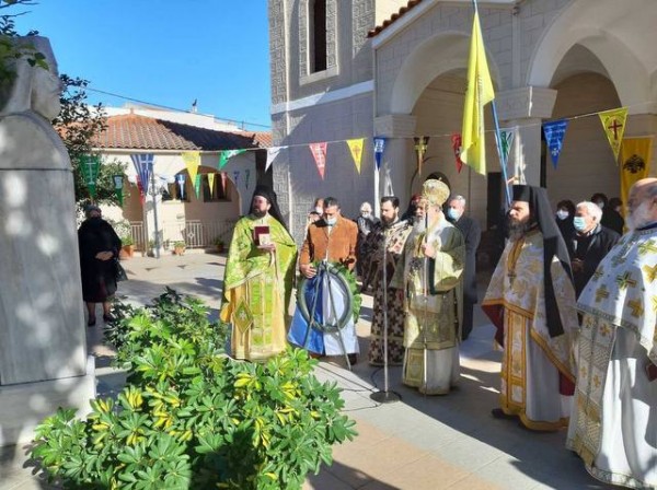 ΦΥΛΛΑ ΧΑΛΚΙΔΑΣ: Τιμήθηκε η μνήμη του μακαριστού Αρχιεπισκόπου Ευβοίας Νεοφύτου Αδάμ