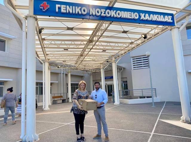 Η Έλενα Βάκα παρέδωσε καρδιοτοκογράφο στο Νοσοκομείο Χαλκίδας