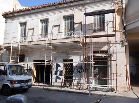 Άρχισαν οι εργασίες αναστήλωσης στο διατηρητέο της οδού Αρεθούσης