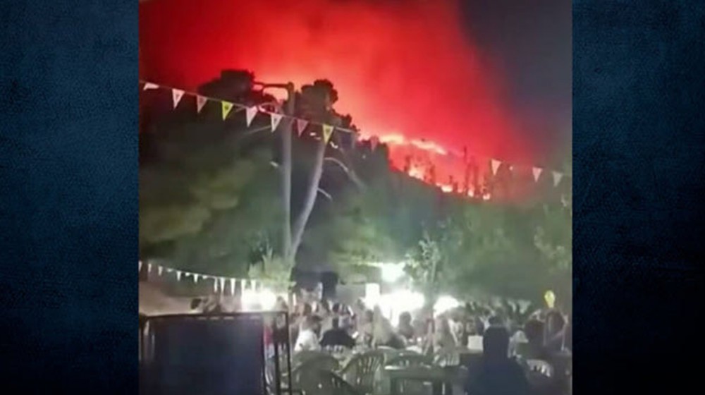 ΖΑΚΥΝΘΟΣ: Γλεντούσαν σε πανηγύρι την ώρα που καιγόταν το νησί πάνω απ' τα κεφάλια τους