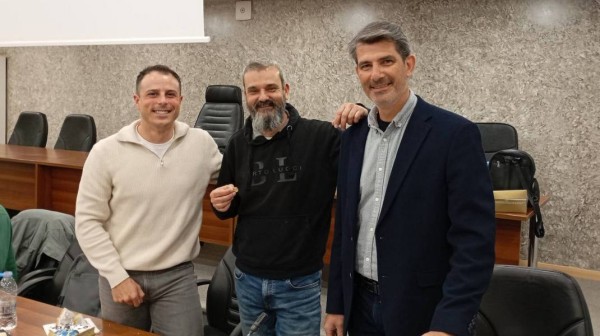 ΧΑΛΚΙΔΑ: Ο Δημήτρης Ψαχούλας ο τυχερός της πίτας των δάσκαλων οδήγησης