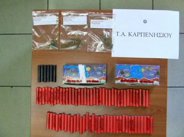 Συνελήφθησαν ένας άντρας και μία γυναίκα για κατοχή ναρκωτικών και βεγγαλικών (pic)