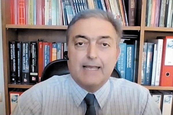 Βασιλακόπουλος: Aπειλούν να με σπάσουν στο ξύλο και να με ρίξουν σε χαντάκι