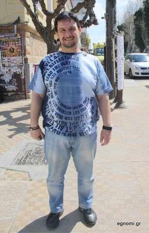 Αγνώριστος έγινε ο Στέφανος Μπασινάς