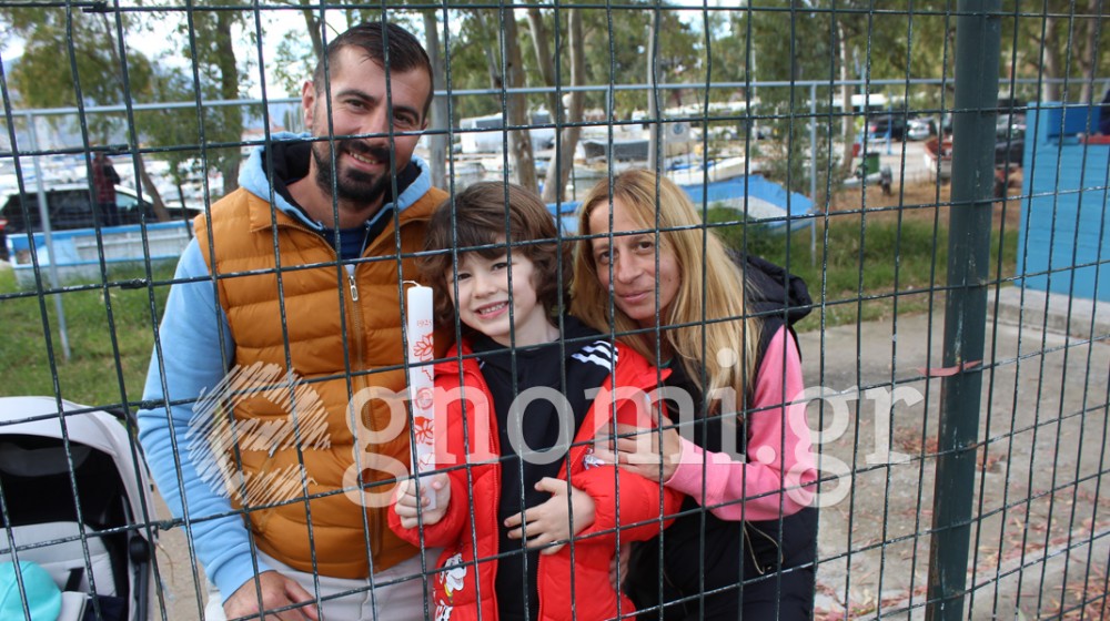 Σταύρος Μακρής-Αγλαΐα Χατζηλιόντα: Ο Ολυμπιακός ...νίκησε τον ΠΑΟΚ στη μάχη της λαμπάδας!
