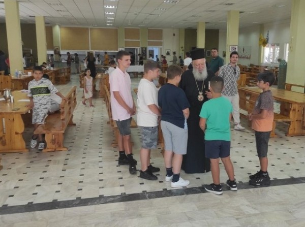 Στις κατασκηνώσεις της Μητρόπολης ξαναπήγε ο Μητροπολίτης