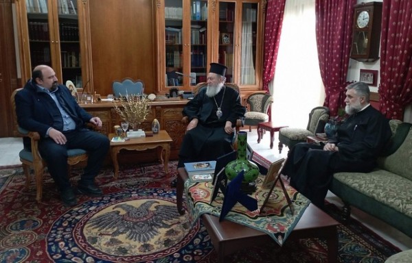 ΧΑΛΚΙΔΑ: Ο υφυπουργός Χρήστος Τριαντόπουλος επισκέφτηκε τον Μητροπολίτη κ. Χρυσόστομο