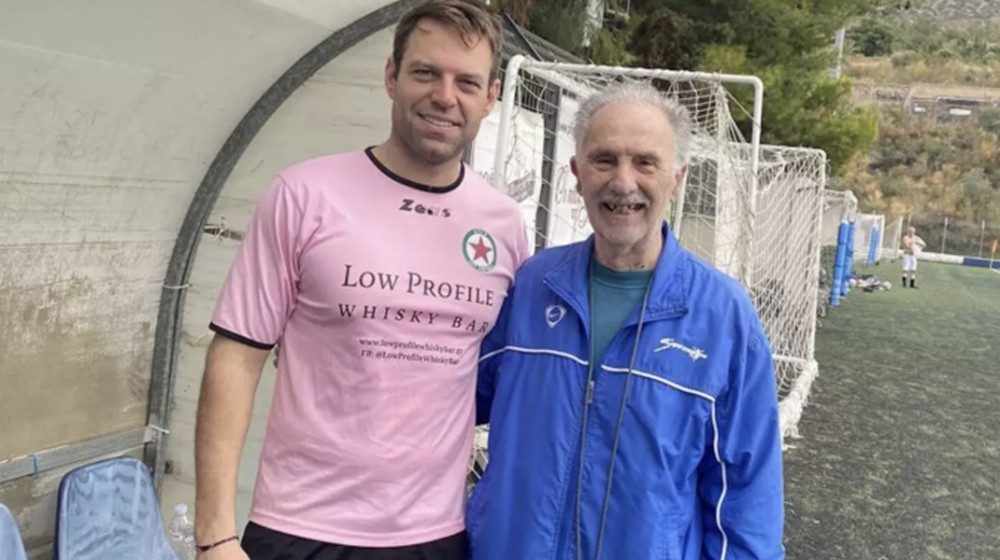 Ο Κασσελάκης έπαιξε μπάλα και αποχώρησε τραυματίας στο 30ο λεπτό