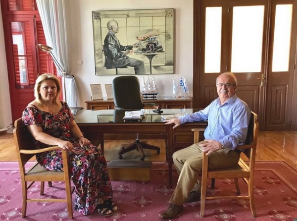 Ανέλαβε επίσημα η Έλενα Βάκα την Δημαρχία από τον Χρήστο Παγώνη
