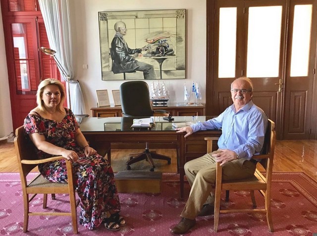 Ανέλαβε επίσημα η Έλενα Βάκα την Δημαρχία από τον Χρήστο Παγώνη