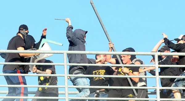 ΤΕΛΙΚΟΣ ΤΗΣ ΝΤΡΟΠΗΣ ΣΤΟΝ ΒΟΛΟ: Στη φυλακή 8 οπαδοί