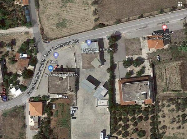 ΧΑΛΚΙΔΑ: Φορτηγό έκοψε τα καλώδια της ΔΕΗ στην περιοχή της Αγίας Ελεούσας (φωτό)
