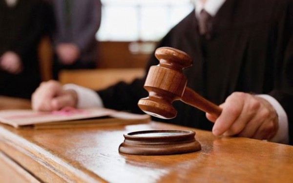 Εκτακτο επίδομα σε δικηγόρους, μηχανικούς και οικονομολόγους