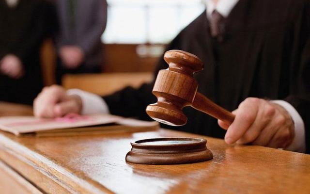 Εκτακτο επίδομα σε δικηγόρους, μηχανικούς και οικονομολόγους