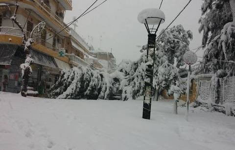 Τηλέφωνο έκτακτης ανάγκης για προβλήματα από χιονοπτώσεις στην Εύβοια