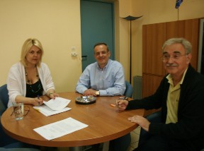 Το νερό μπήκε στο αυλάκι για την αποχέτευση Αυλίδας και Δροσιάς