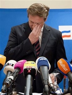 Τον έκαψε η σχέση με τη 16χρονη!