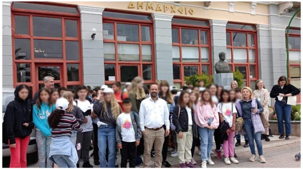 Μαθητές από το Βερολίνο επισκέφτηκαν το Δημαρχείο Χαλκίδας