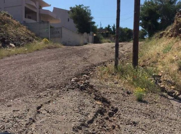 Στρώνουν τους κατσικόδρομους στη Νέα Κύζικο της Αρτάκης