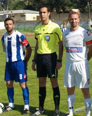 Διαιτητής Football League στον αγώνα της Κύμης