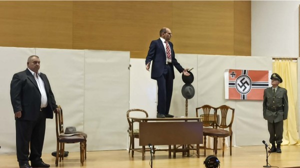 ΧΑΛΚΙΔΑ: Ο Λευτέρης Τσαπώνης σκόρπισε γέλιο ως Φον Δημητράκης