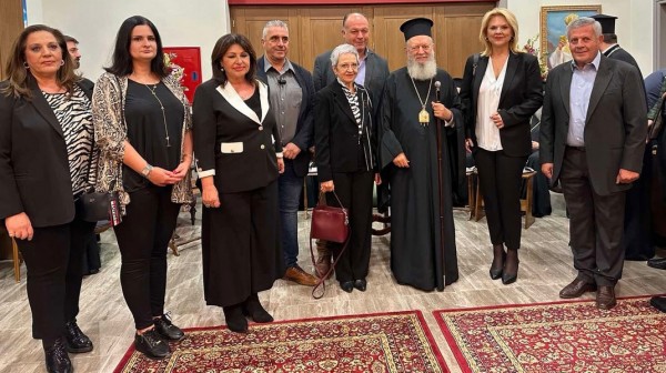 ΧΑΛΚΙΔΑ: Η δήμαρχος και στελέχη του Δήμου ευχήθηκαν στον Μητροπολίτη Χρυσόστομο