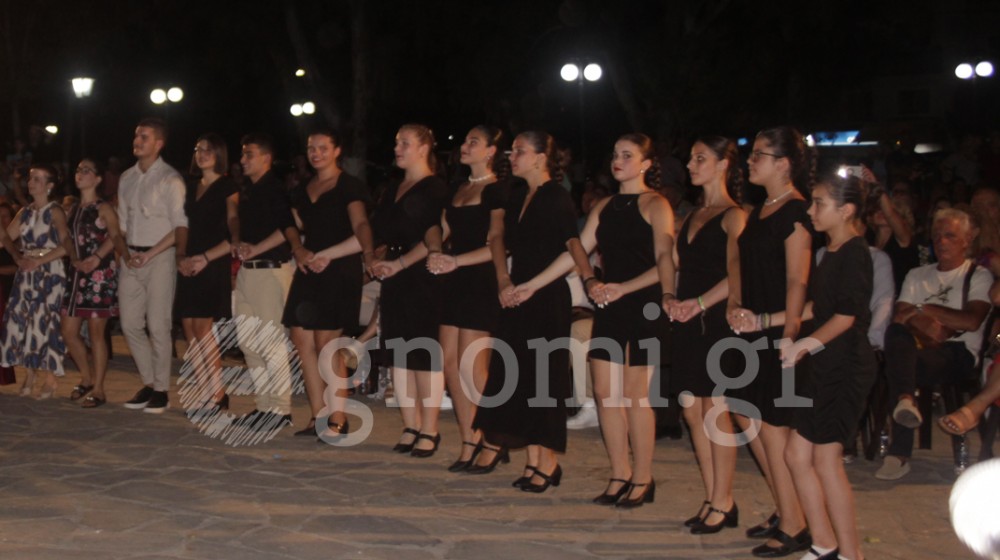 Αυλαία με χορούς και Άννα Μπιθικώτση (VIDEO)