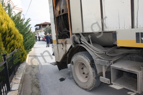 Έσβησε η ηλικιωμένη που παρασύρθηκε από απορριμματοφόρο