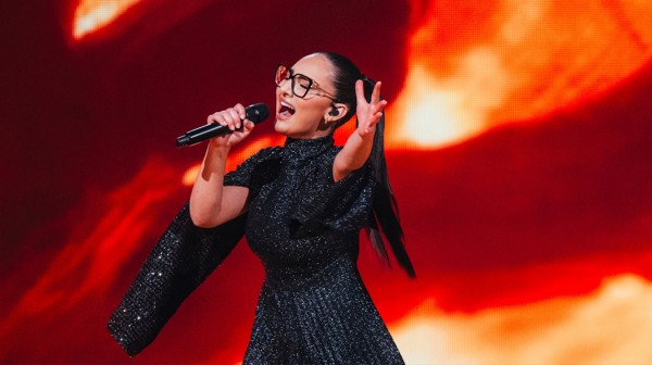 EUROVISION: Η Κλαυδία αποθεώθηκε και προκρίθηκε στον τελικό με γκολ στο 90' (VIDEO)