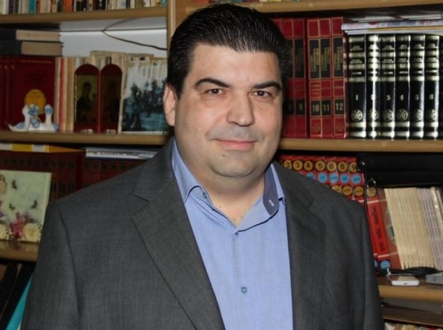 Ο πρόεδρος των αρτοποιών μοιράζει δωρεάν προσκλήσεις