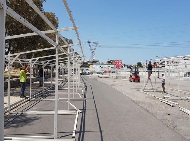 ΧΑΛΚΙΔΑ: Άρχισε να στήνεται το παζάρι της Αγίας Παρασκευής