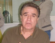 Απίστευτη κόντρα στο Τσιμεντάδικο για τις πόρτες του λεωφορείου!