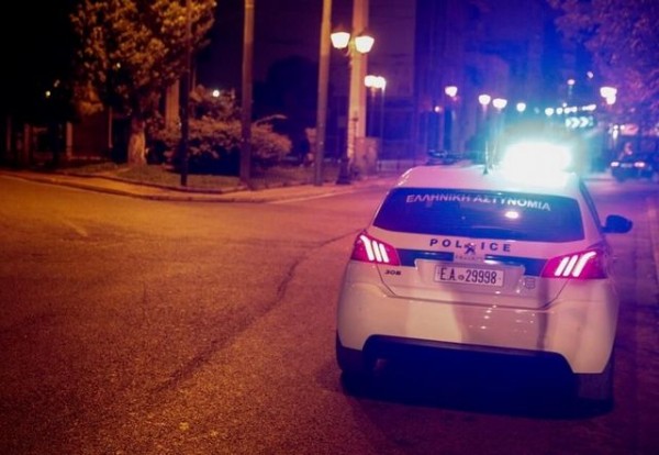 ΕΡΕΤΡΙΑ: Ζευγάρι Ελλήνων συνελήφθη για κατοχή ναρκωτικών