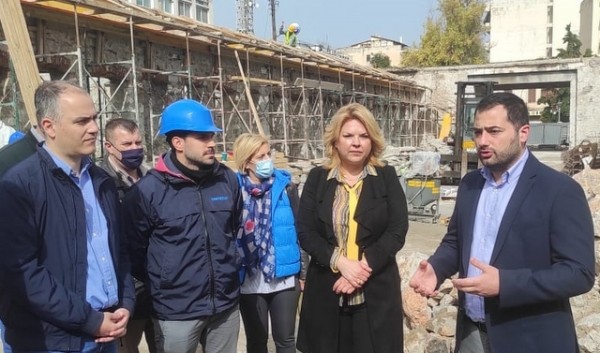 ΧΑΛΚΙΔΑ: Συνεχίζονται οι εργασίες ανάπλασης της Δημοτικής Αγοράς
