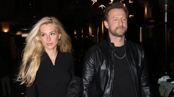 Παντρεύεται ο τραγουδιστής Κώστας Καραφώτης