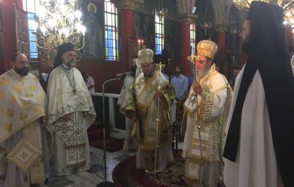Αρχιερατικό Συλλείτουργο στην Ενορία των Αγίων Αναργύρων Χαλκίδας