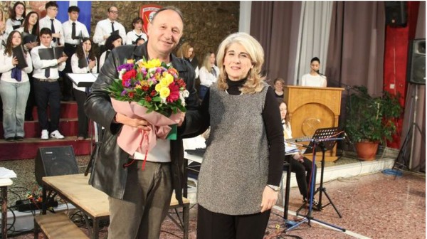 ΧΑΛΚΙΔΑ: Τιμητική διάκριση στον εκπαιδευτικό Δημήτρη Λιανοστάθη για την προσφορά του στην παράδοση