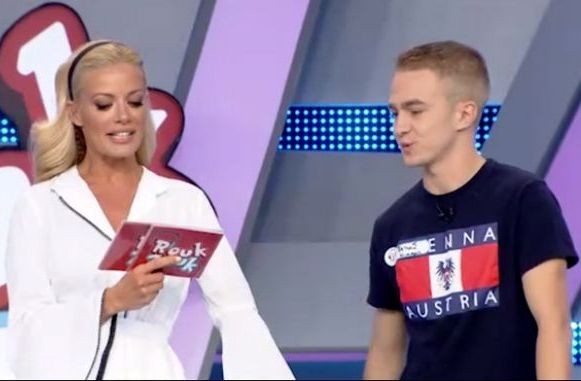 ΡΟΥΚ ΖΟΥΚ: Νεαρός παίκτης την πέφτει στεγνά στη Ζέτα Μακρυπούλια (VIDEO)
