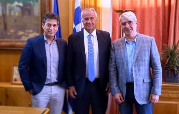 Ο Κεδίκογλου μετέφερε στον Βορίδη τα προβλήματα της πτηνοτροφίας