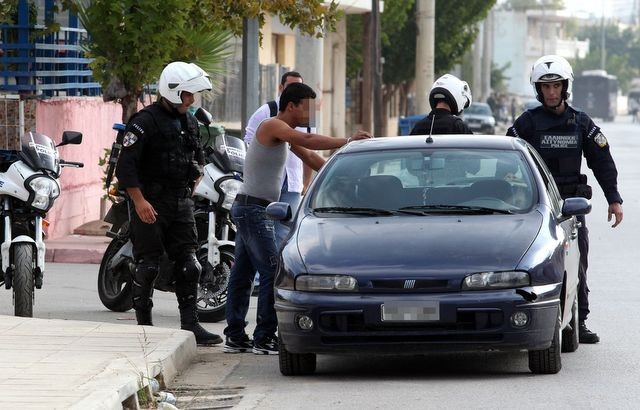 Σαράντα συλλήψεις σε εξόρμηση της Αστυνομίας την Τρίτη στη Στερεά Ελλάδα