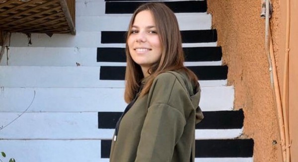 ΘΡΗΝΟΣ: 24χρονο κορίτσι πέθανε, ενώ γιόρταζε τα γενέθλια και την απόκτηση του πτυχίου της στο πιάνο