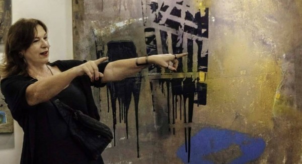 Κατερίνα Ριμπατσιού-Σουρμελή: Η εικαστικός που δημιουργεί με χρώμα, υφή και συναίσθημα