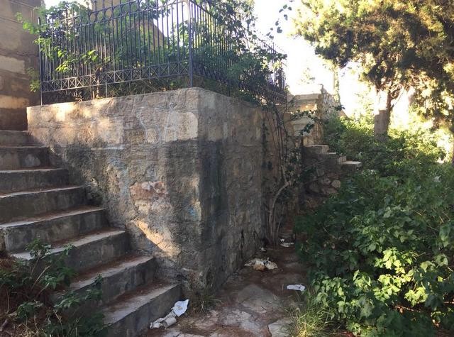 ΧΑΛΚΙΔΑ: Βεβήλωσαν με τον χειρότερο τρόπο τον τάφο του Σκαρίμπα