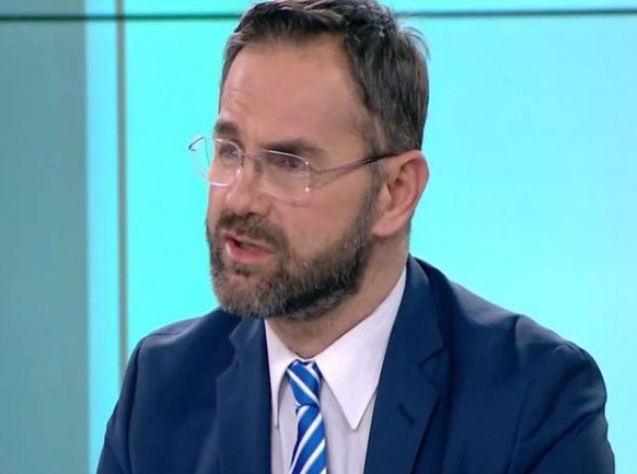 Σκούπισε τον Μπαλάσκα η ΠΟΑΣΥ για τα ... σκουπίδια στα Εξάρχεια