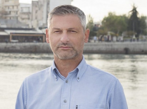 Τσιγγάνος έκλεψε μεταλλικούς κάδους απορριμμάτων από τον Δήμο Χαλκιδέων